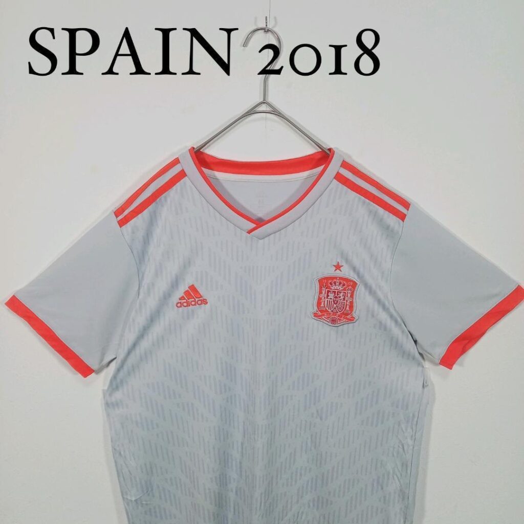 スペイン代表 2018 アウェイのシャツ。adidas製