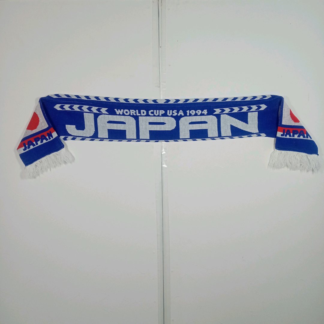 日本代表 1994年 応援マフラー 全体。ブルー地にWORLD CUP USA 1994とJAPAN
